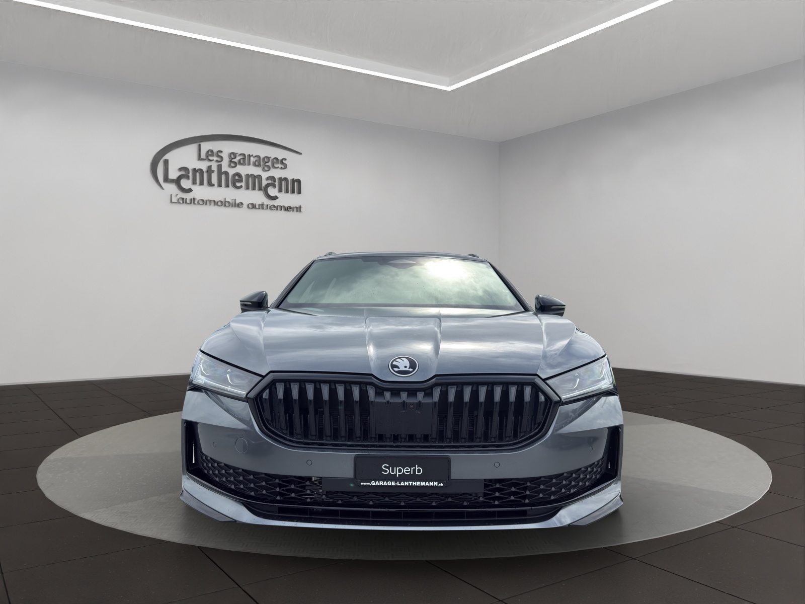 SKODA Superb iV Sportline, Full-Hybrid Petrol/Electric, New car, Automatic - 7