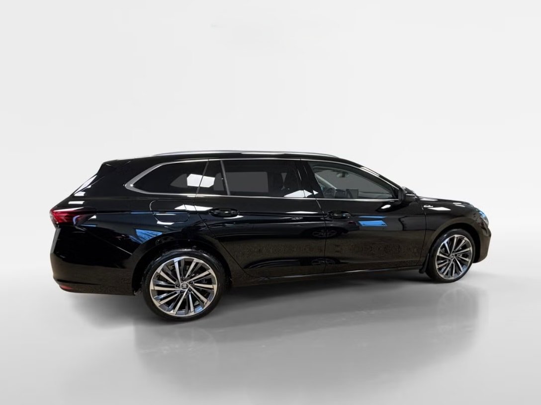 SKODA Superb Combi 2.0 TDi LK 4x4 DSG, Diesel, Voiture nouvelle, Automatique - 2