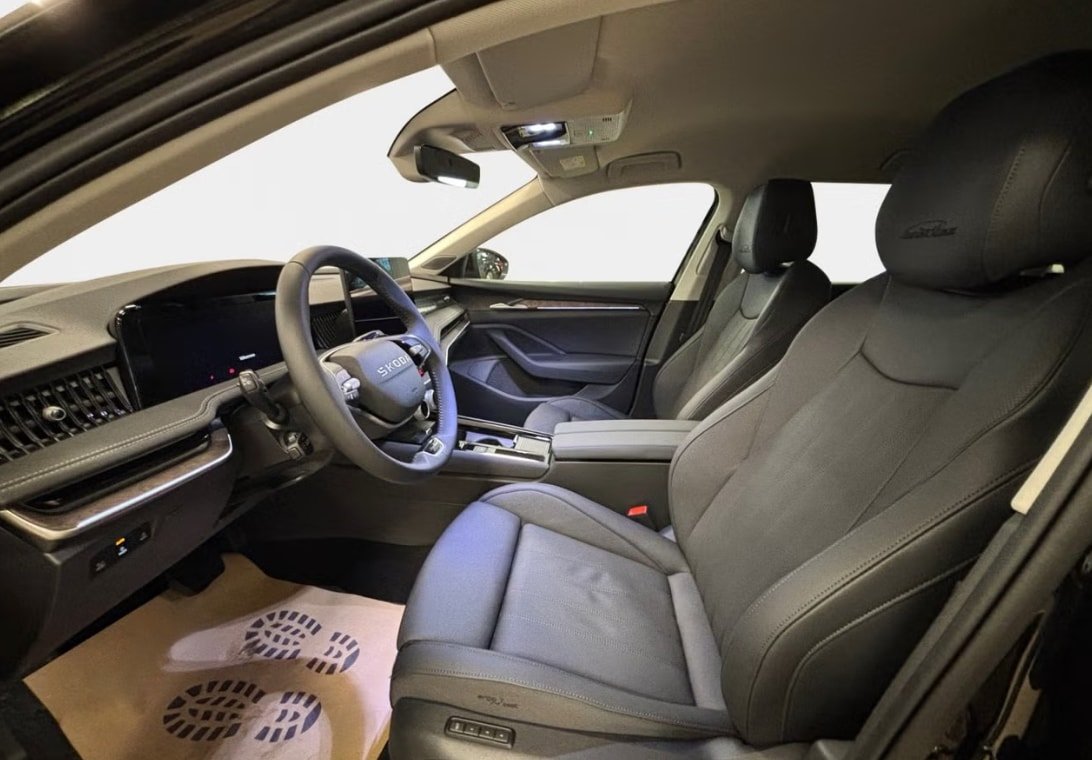 SKODA Superb Combi 2.0 TDi LK 4x4 DSG, Diesel, Voiture nouvelle, Automatique - 4