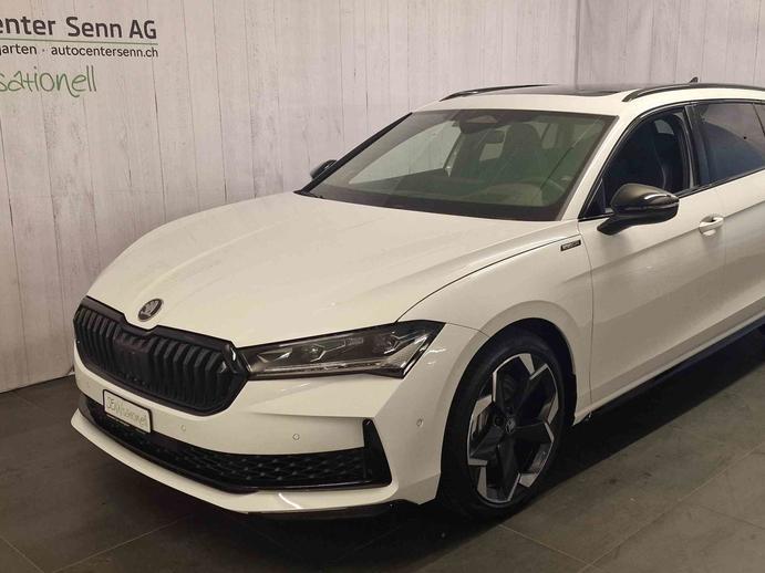 SKODA Superb Sportline, Benzin, Neuwagen, Automatik
