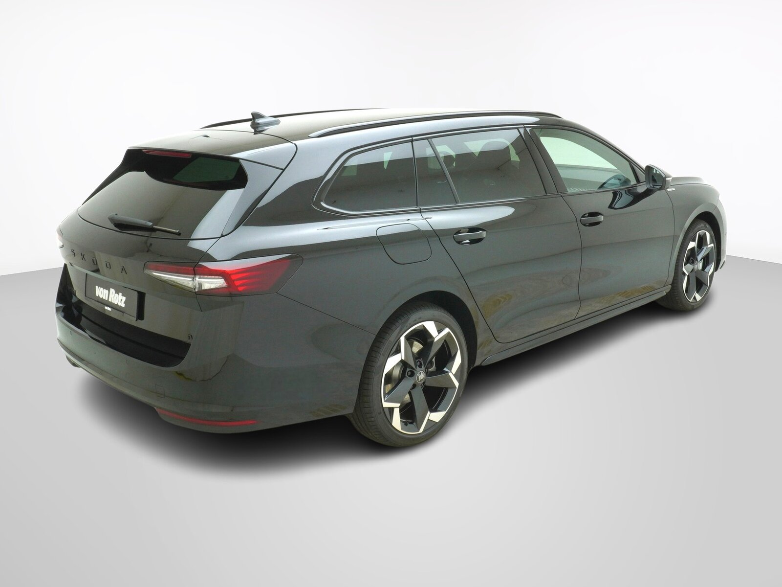 SKODA Superb 1.5 TSI Plug-in-Hybrid Sportline DSG, Plug-in-Hybrid Petrol/Electric, New car, Automatic - 6