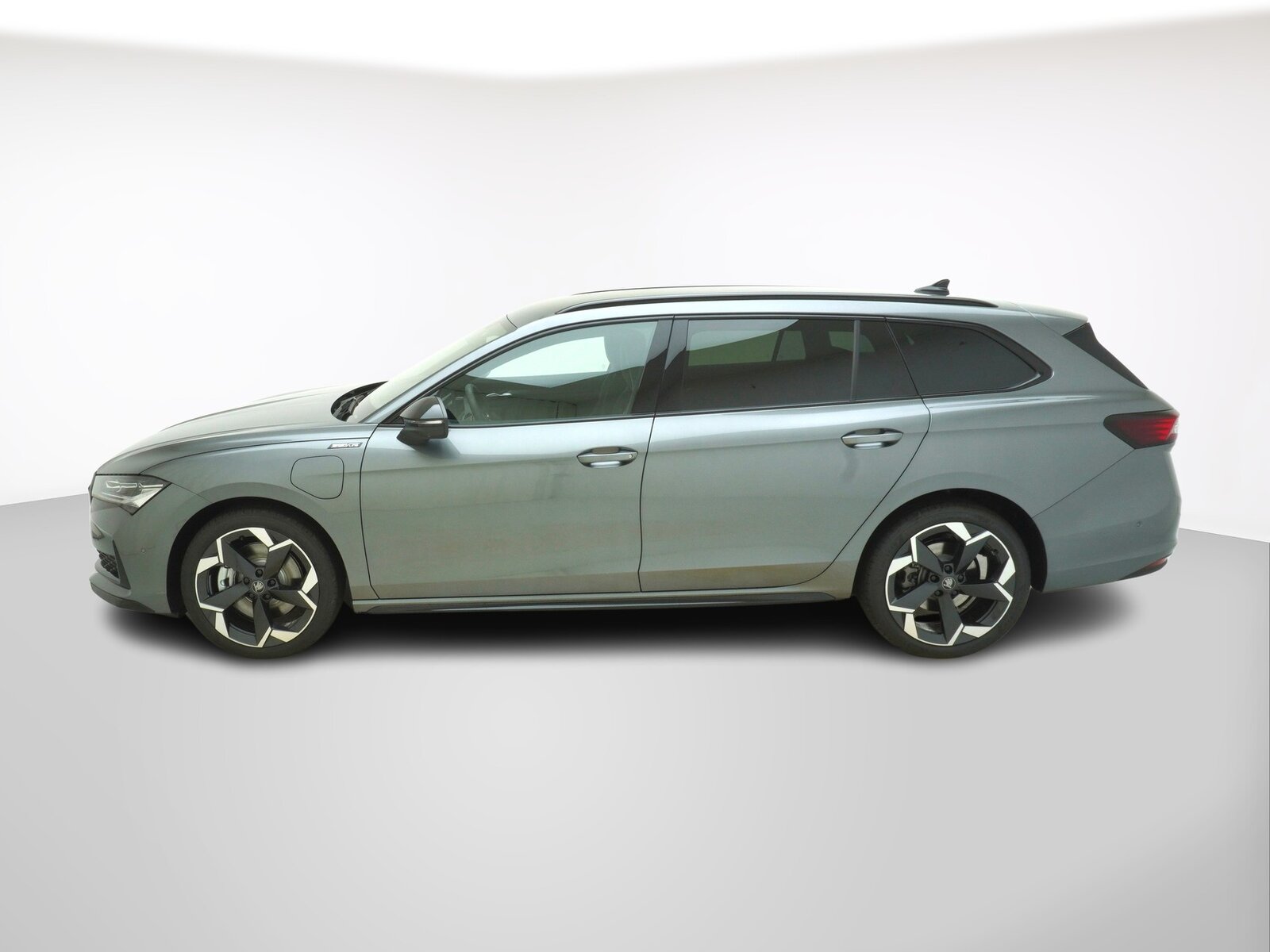 SKODA Superb 1.5 TSI Plug-in-Hybrid Sportline DSG, Plug-in-Hybrid Benzina/Elettrica, Auto nuove, Automatico - 2