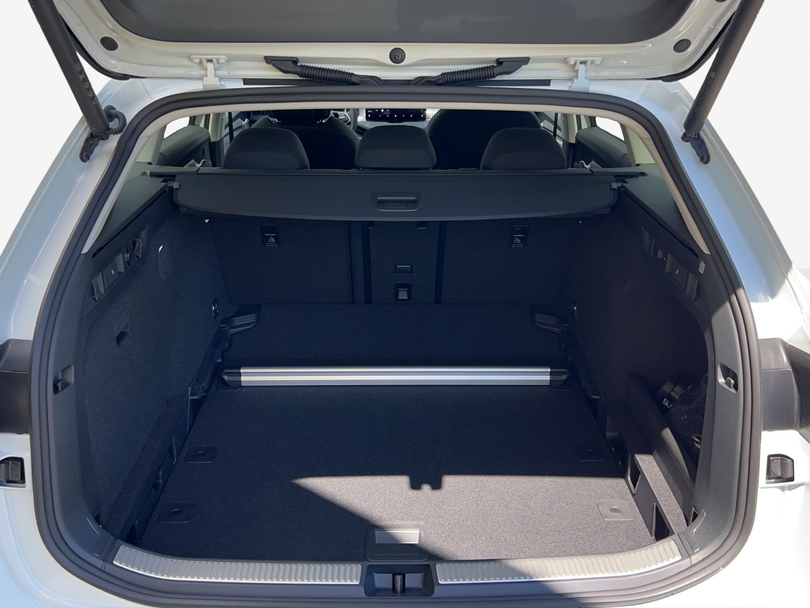SKODA Superb Selection, Diesel, Occasion / Gebraucht, Automatik - 6