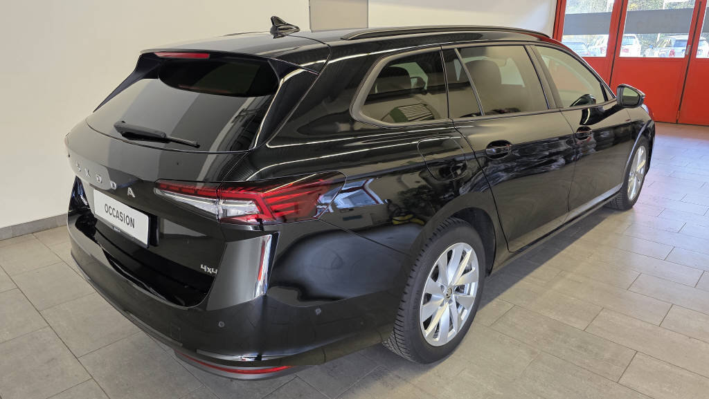 SKODA Superb Combi 2.0 TDI Selection 4x4 DSG, Diesel, Occasion / Gebraucht, Automatik - 3