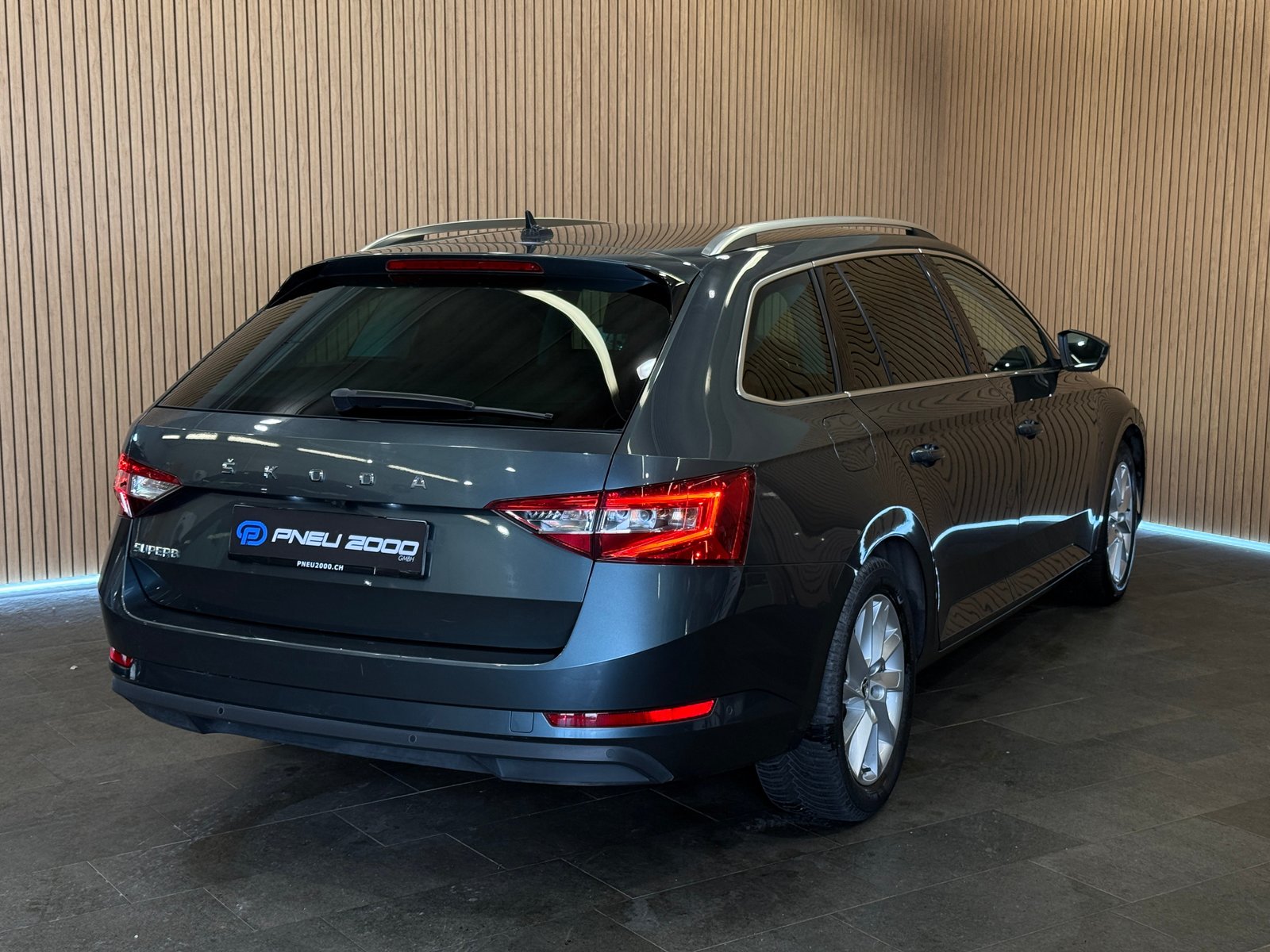 SKODA SUPERB 1.6 TDI STYLE DSG, Diesel, Second hand / Used, Automatic - 3