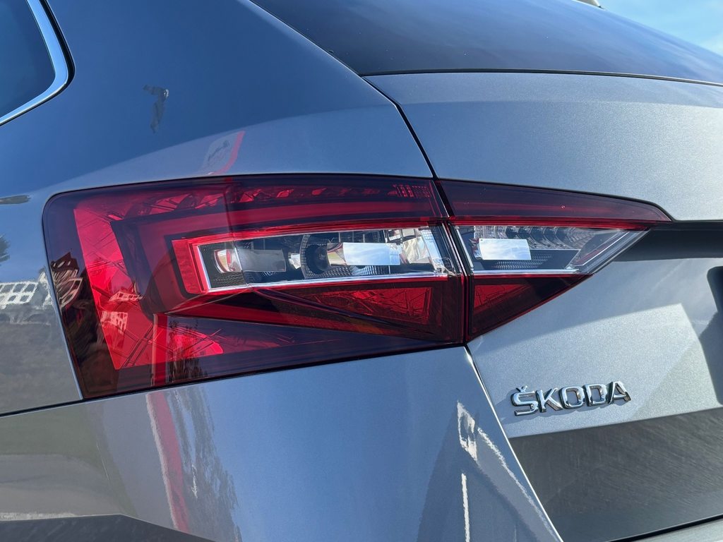 SKODA Superb Combi 2.0 TDi DSG Style 4x4, Diesel, Occasion / Gebraucht, Automat - 6