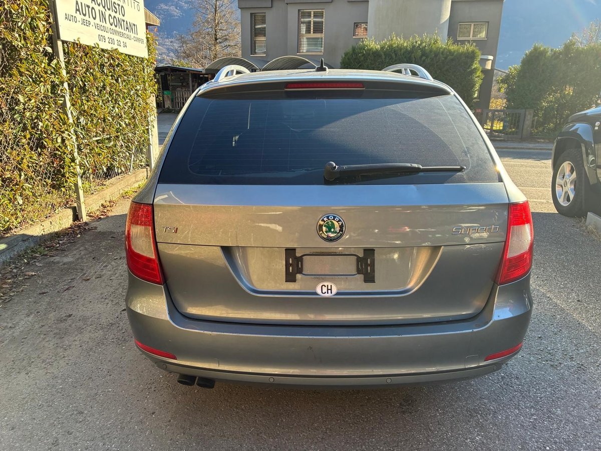 SKODA Superb Combi 1.8 TSI Ambition DSG, Benzina, Occasioni / Usate, Automatico - 7