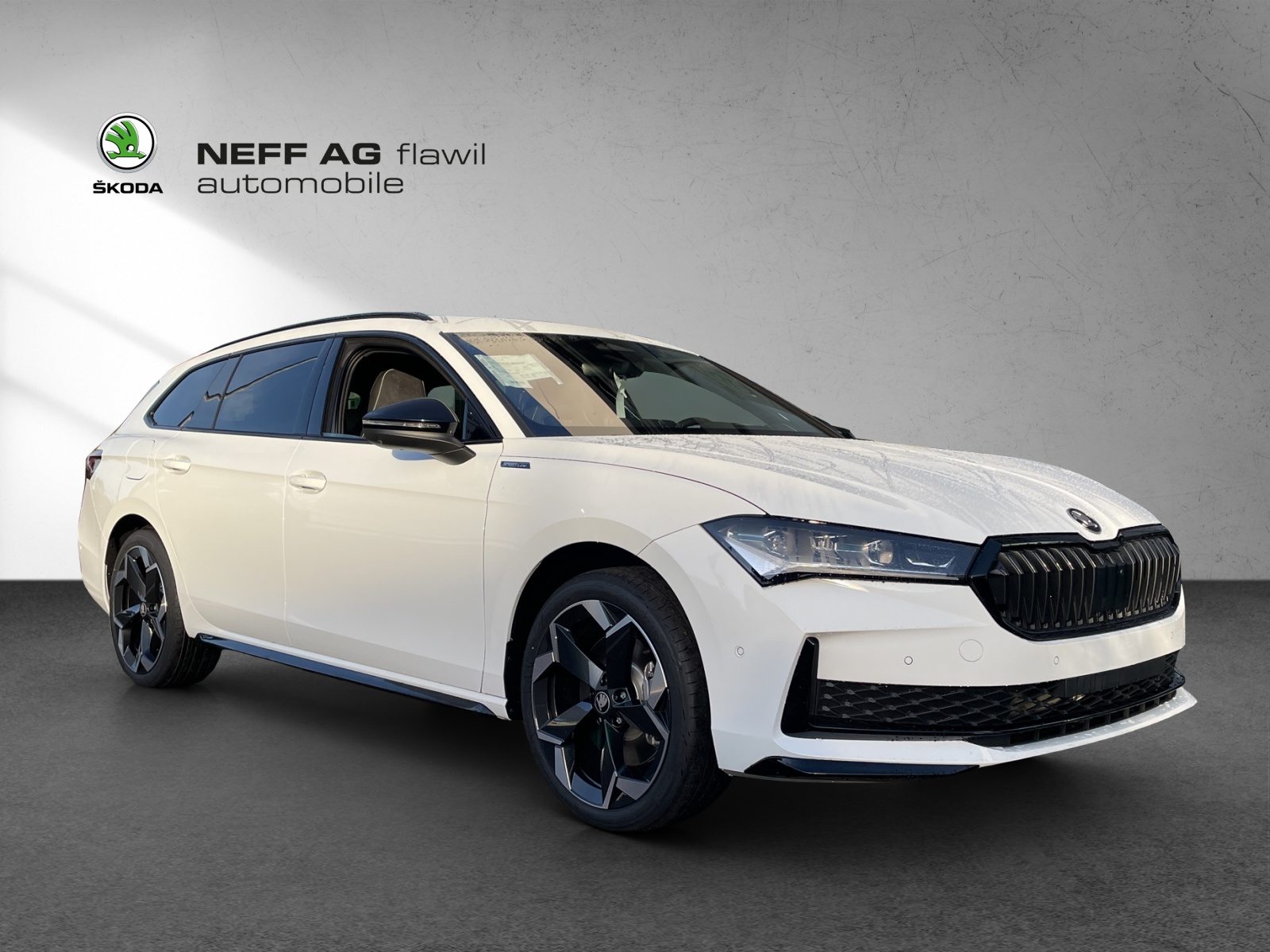 SKODA Superb Sportline, Benzin, Occasion / Gebraucht, Automat - 3