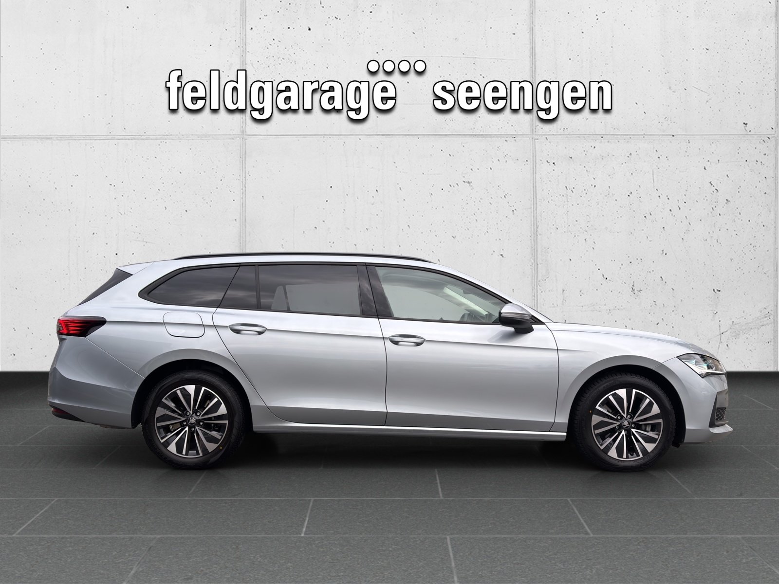 SKODA New Superb Combi 2.0 TSI Selection DSG mit AHK & Panorama-Sc, Petrol, Second hand / Used, Automatic - 4