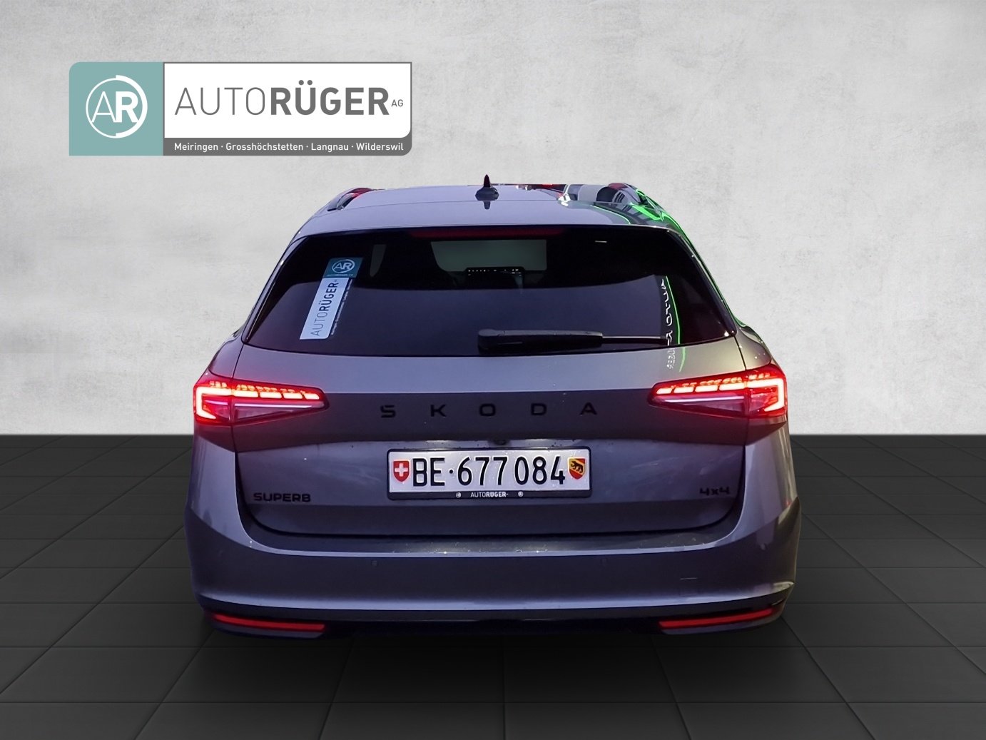SKODA Superb Combi 2.0 TSI Sportline 4x4 DSG, Essence, Occasion / Utilisé, Automatique - 5