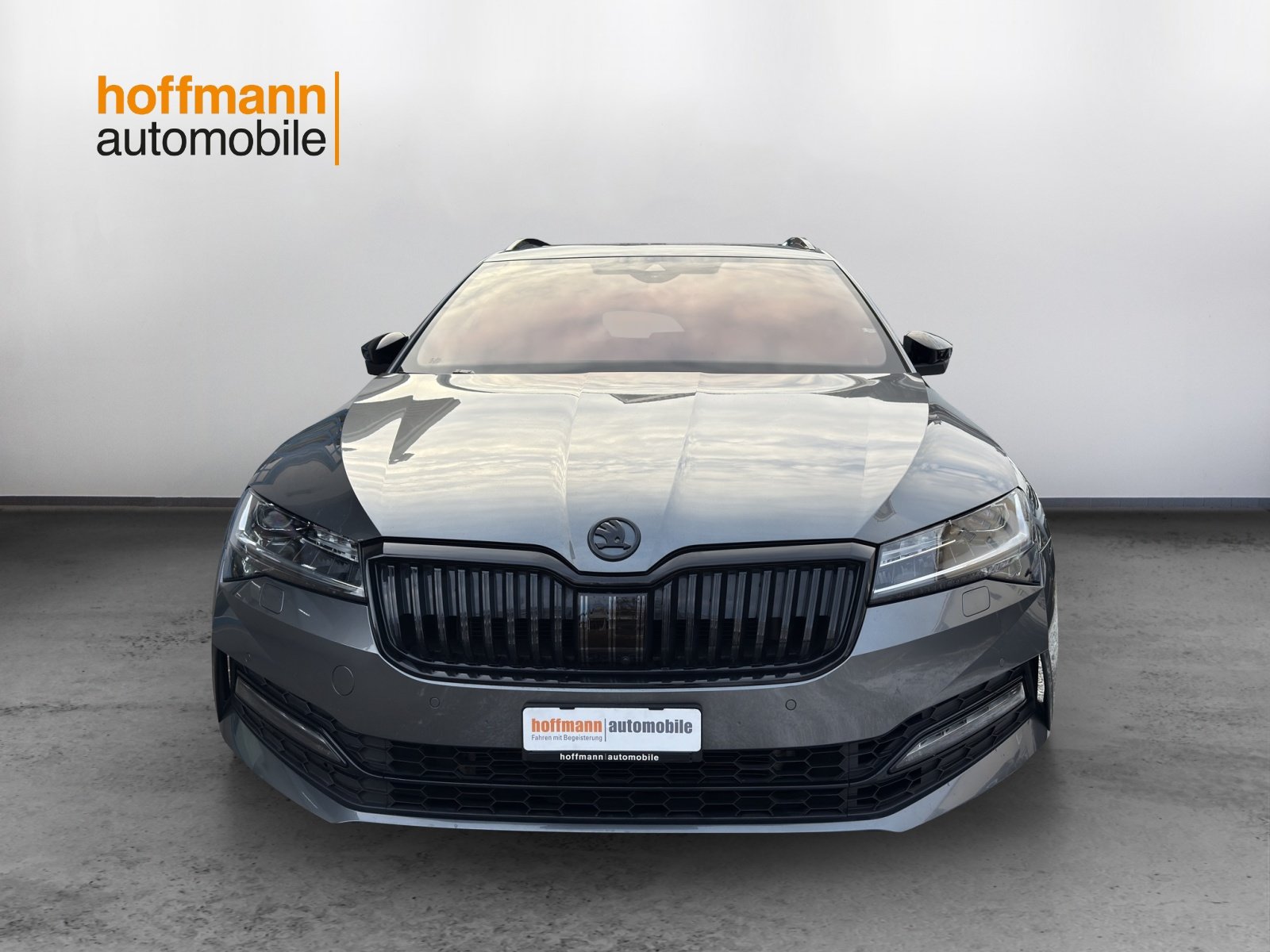 SKODA Superb Combi 2.0 TSI SportLine 4x4 DSG, Petrol, Second hand / Used, Automatic - 2