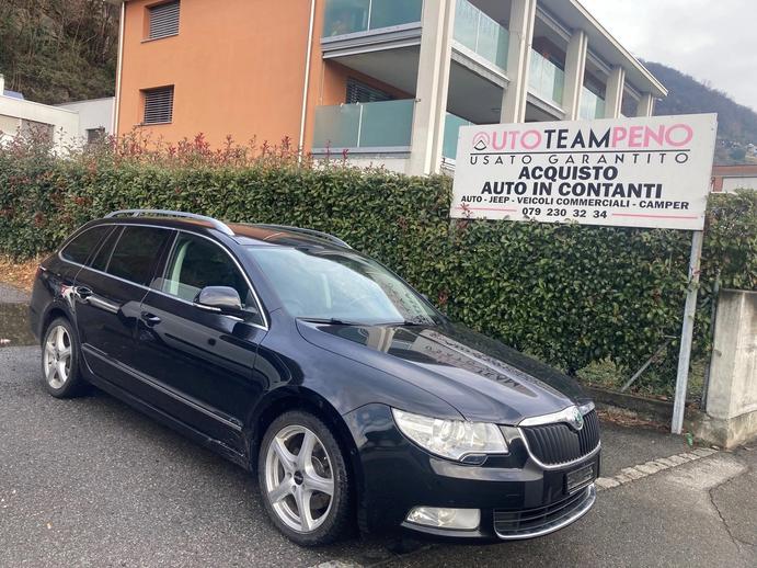 SKODA Superb Combi 1.8 TSI Elegance, Petrol, Second hand / Used, Manual
