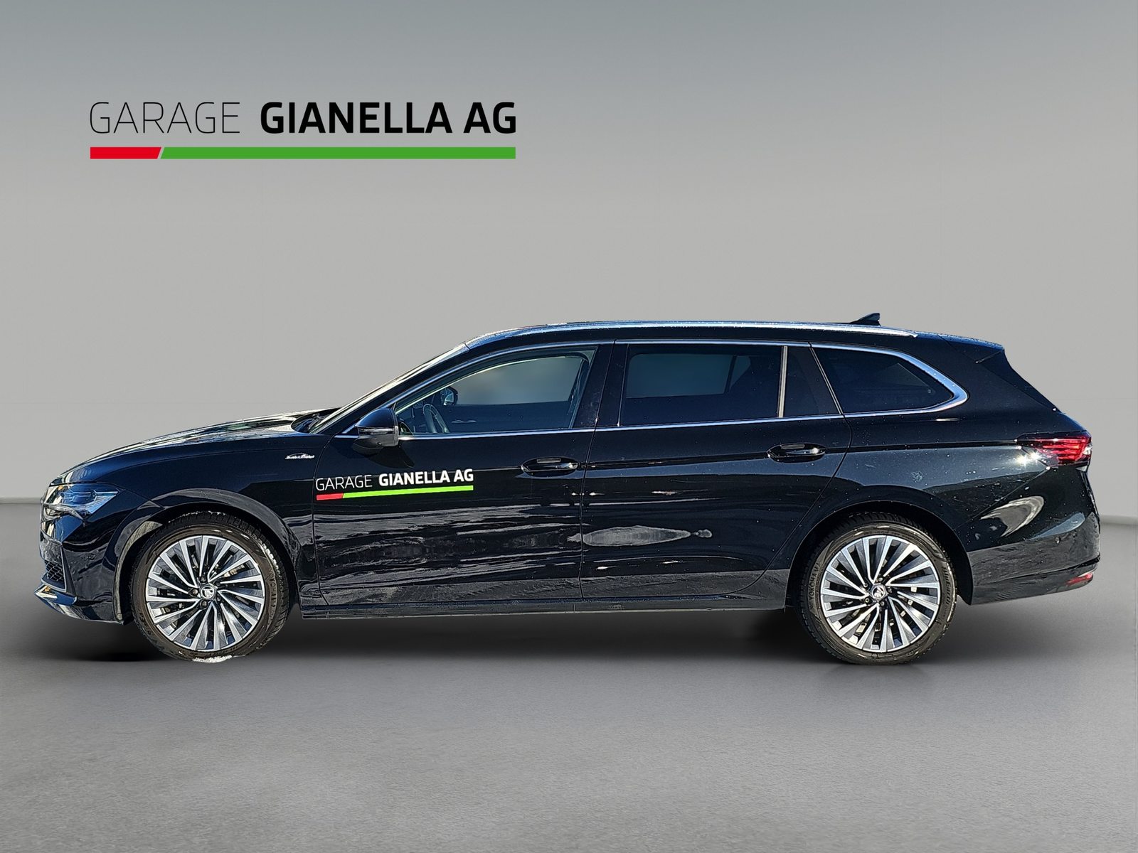 SKODA Superb L&K, Petrol, Second hand / Used, Automatic - 3