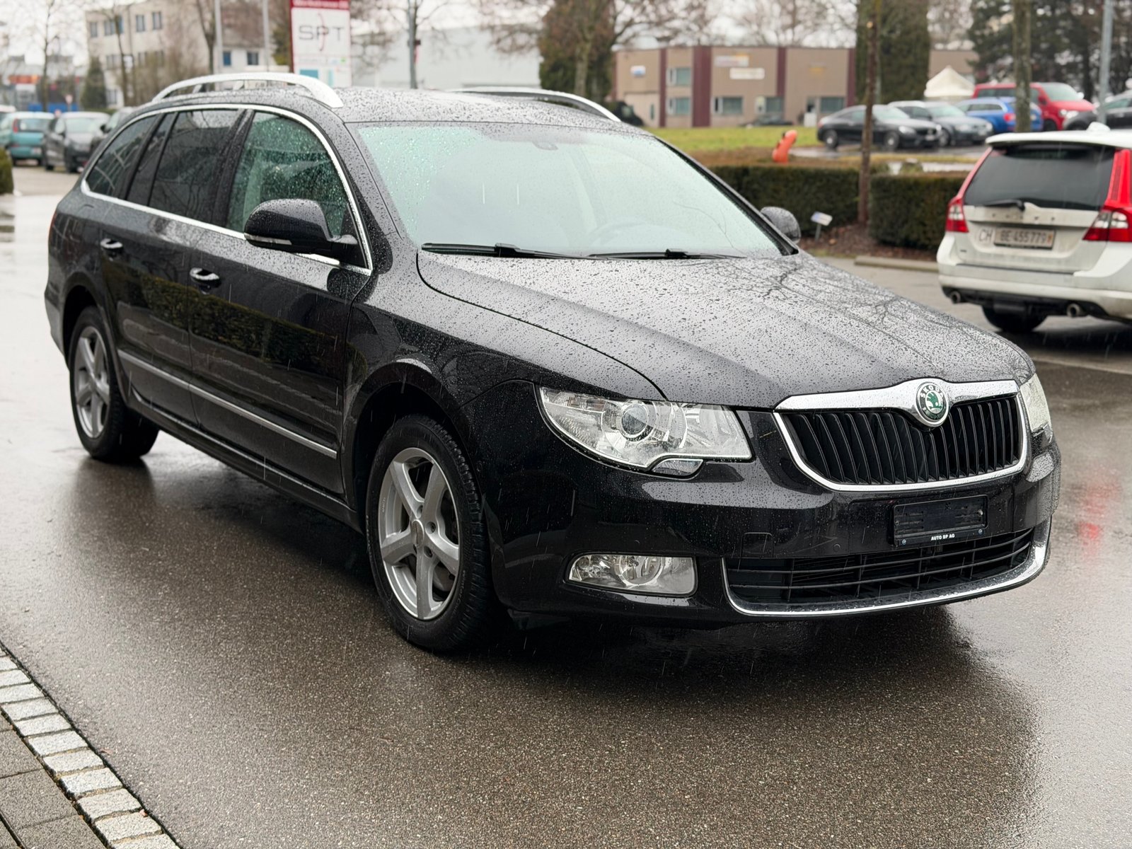 SKODA Superb Combi 2.0 TDi Elegance DSG, Diesel, Second hand / Used, Automatic - 4