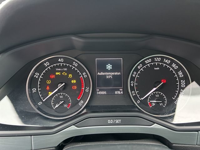 SKODA SUPERB COMBI AMBITION
