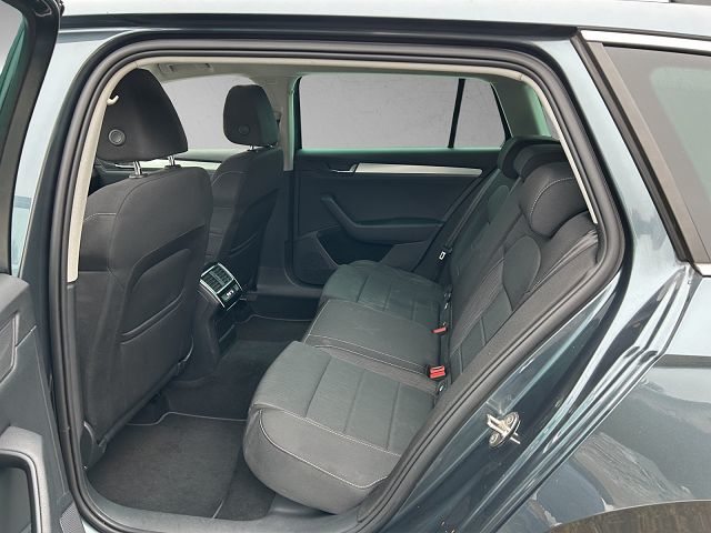 SKODA SUPERB COMBI AMBITION, Petrol, Second hand / Used, Automatic - 4