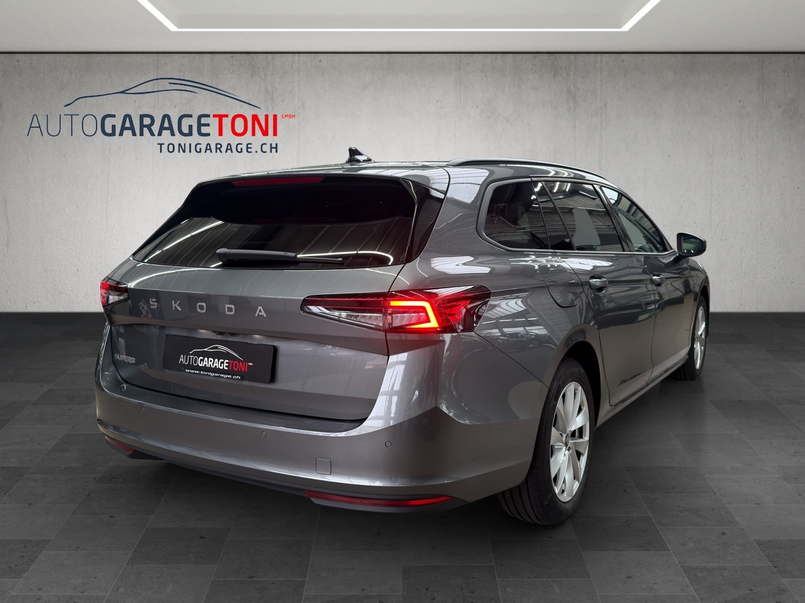 SKODA Superb Combi 1.5 eTSI Selection DSG *Werksgarantie bis, Mild-Hybrid Petrol/Electric, Second hand / Used, Automatic - 6