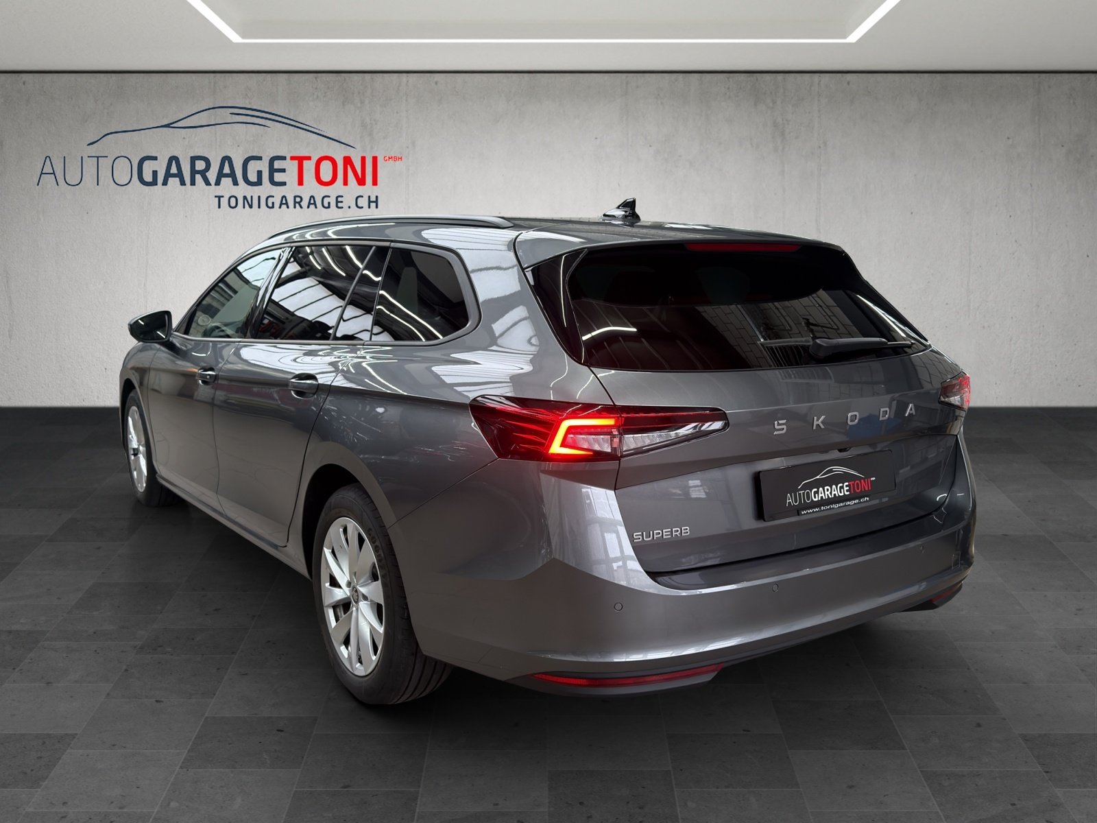 SKODA Superb Combi 1.5 eTSI Selection DSG *Werksgarantie bis, Mild-Hybrid Petrol/Electric, Second hand / Used, Automatic - 7