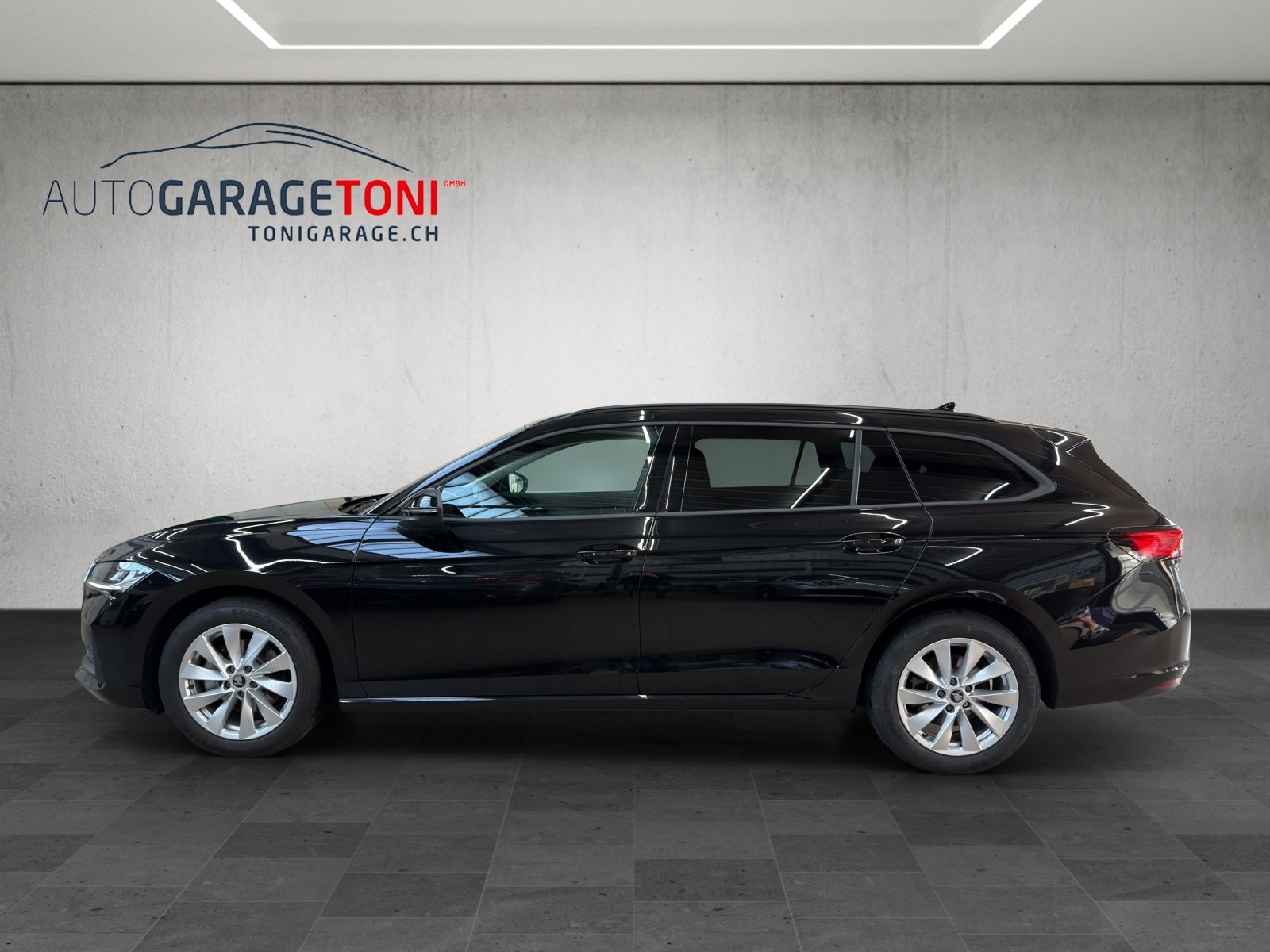 SKODA Superb Combi 1.5 eTSI Selection DSG *Werksgarantie bis, Mild-Hybrid Petrol/Electric, Second hand / Used, Automatic - 4