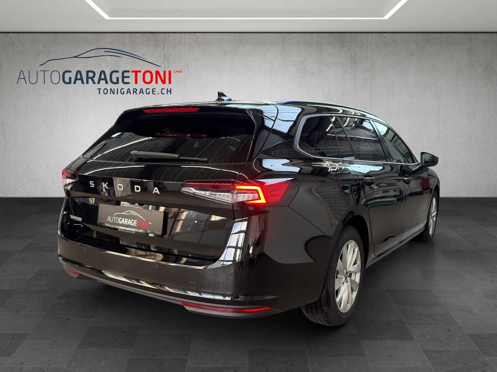 SKODA Superb Combi 1.5 eTSI Selection DSG *Werksgarantie bis, Mild-Hybrid Petrol/Electric, Second hand / Used, Automatic - 6