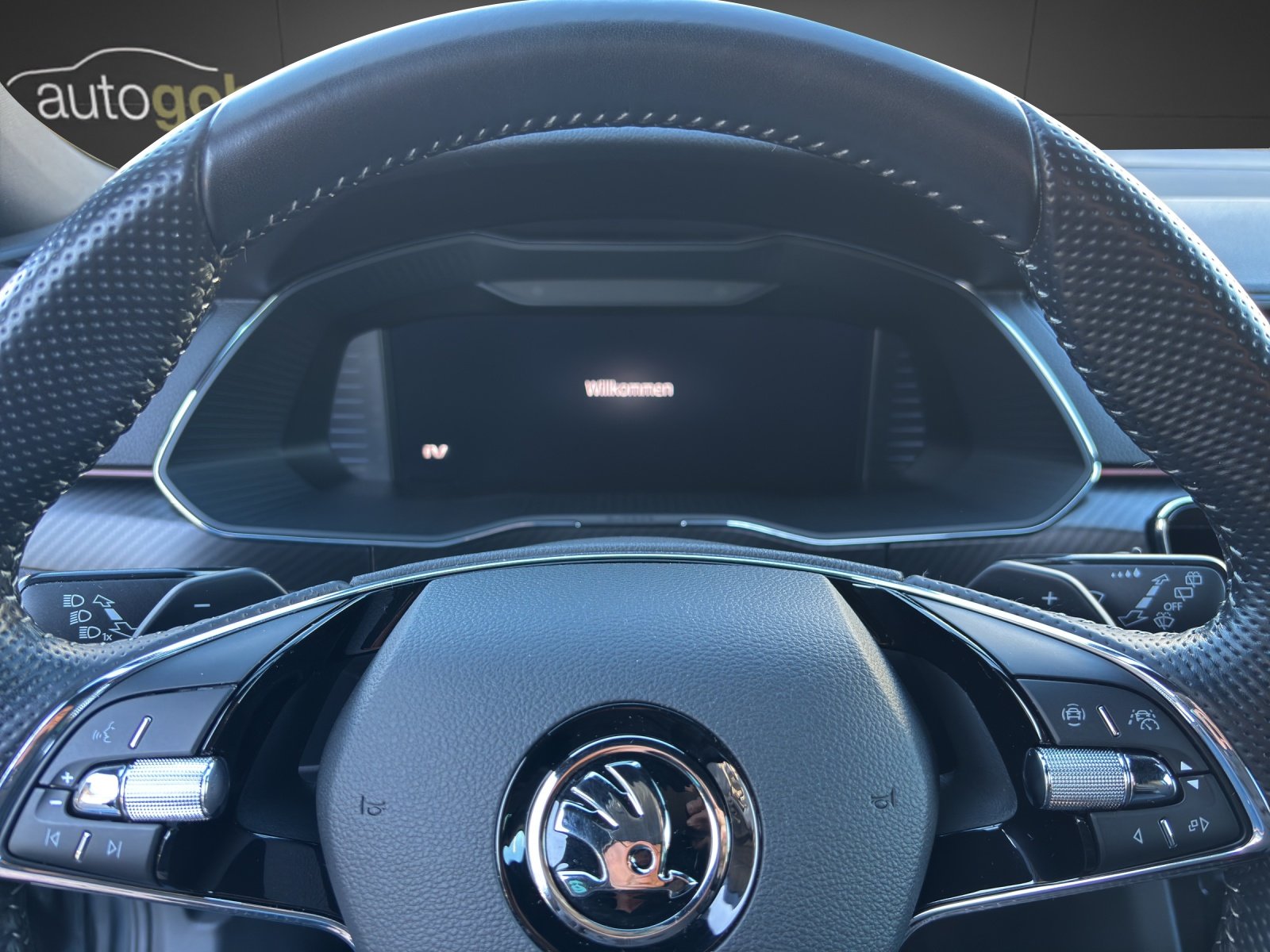 SKODA Superb 1.4 TSI Sport Line PHEV DSG, Hybride Rechargeable Essence/Électricité, Occasion / Utilisé, Automatique - 7