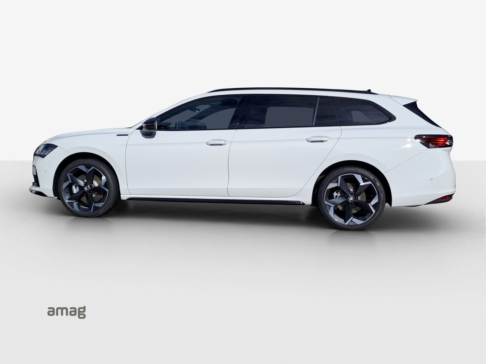 SKODA Superb Sportline, Essence, Occasion / Utilisé, Automatique - 2