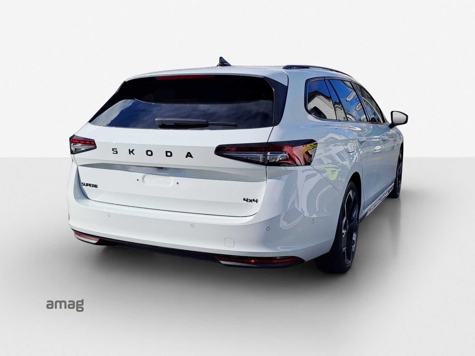 SKODA Superb Sportline, Essence, Occasion / Utilisé, Automatique - 5