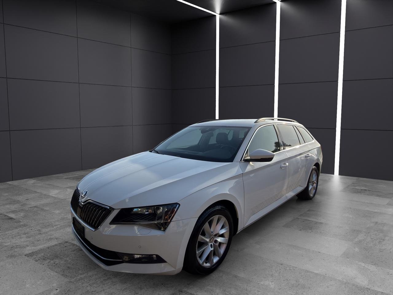 SKODA Superb Combi 2.0 TDi Style 4x4 DSG, Diesel, Second hand / Used, Automatic - 5