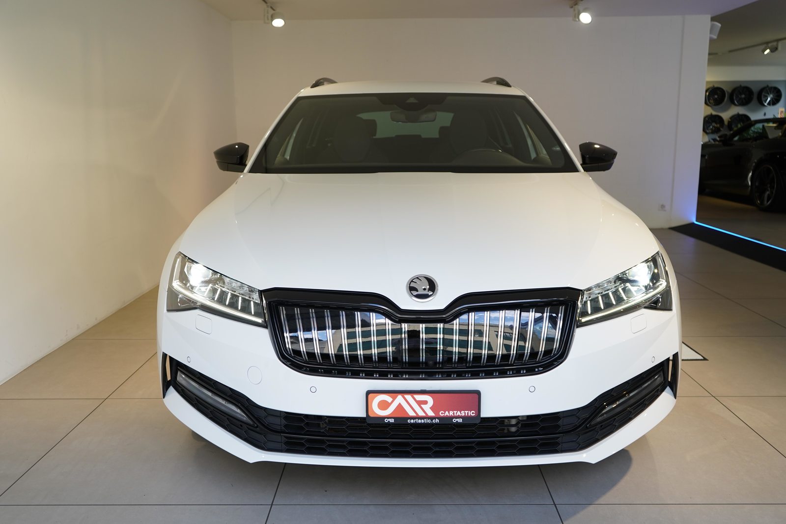 SKODA Superb Combi 1.4 TSI PHEV SportLine DSG, Hybride Rechargeable Essence/Électricité, Occasion / Utilisé, Automatique - 2
