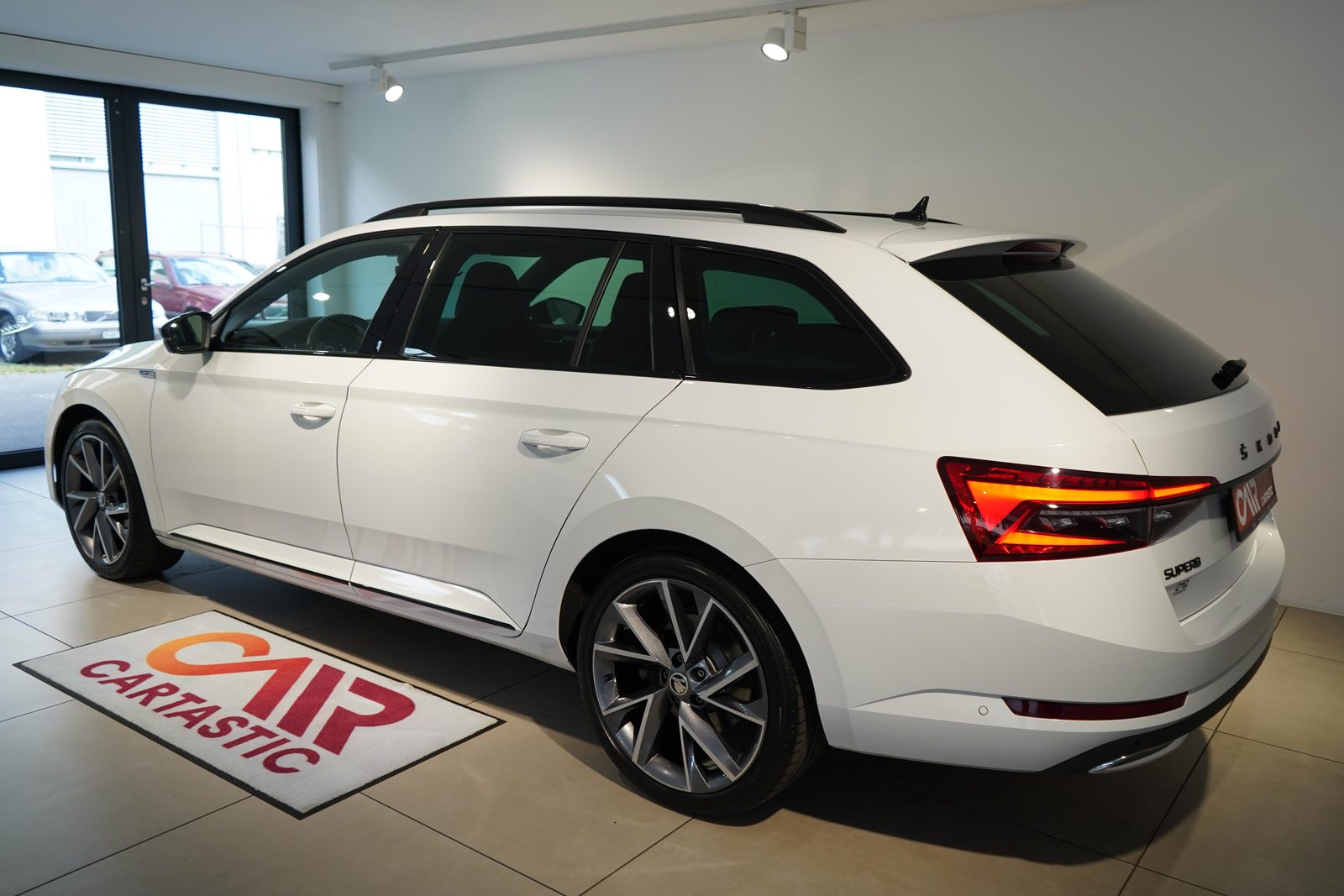 SKODA Superb Combi 1.4 TSI PHEV SportLine DSG, Hybride Rechargeable Essence/Électricité, Occasion / Utilisé, Automatique - 3