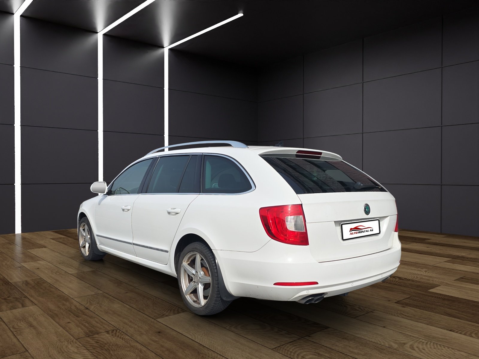 SKODA Superb Combi 3.6 FSI Elegance 4x4 DSG, Petrol, Second hand / Used, Automatic - 6