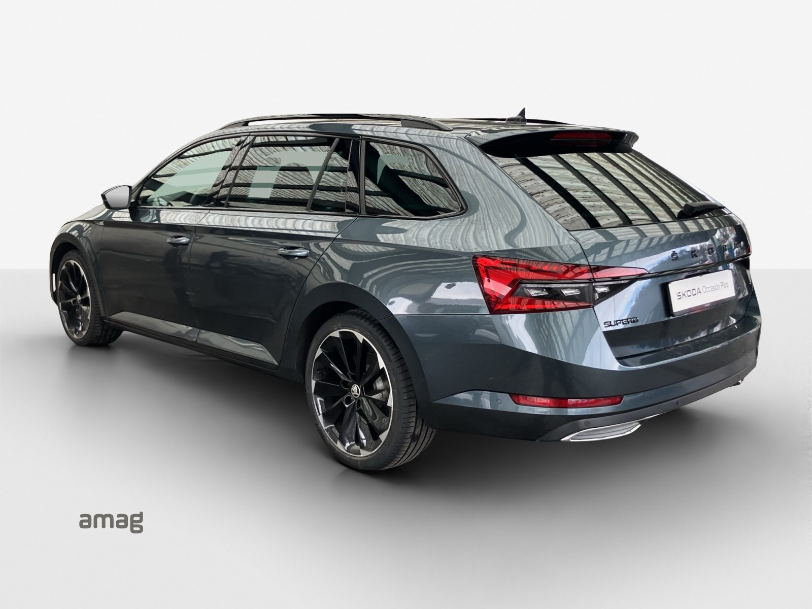 SKODA SUPERB iV SportLine Plug-In-Hybrid, Hybride Intégral Essence/Électricité, Occasion / Utilisé, Automatique - 3