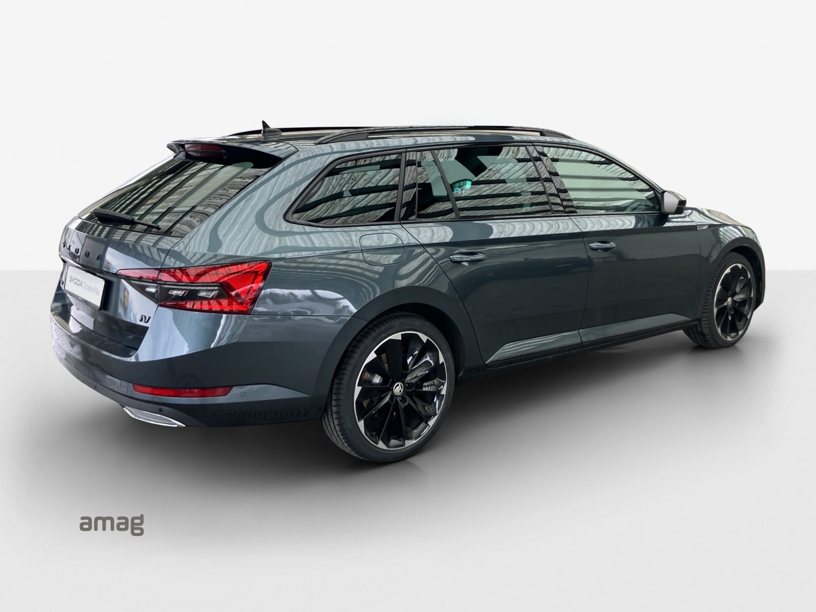 SKODA SUPERB iV SportLine Plug-In-Hybrid, Hybride Intégral Essence/Électricité, Occasion / Utilisé, Automatique - 5