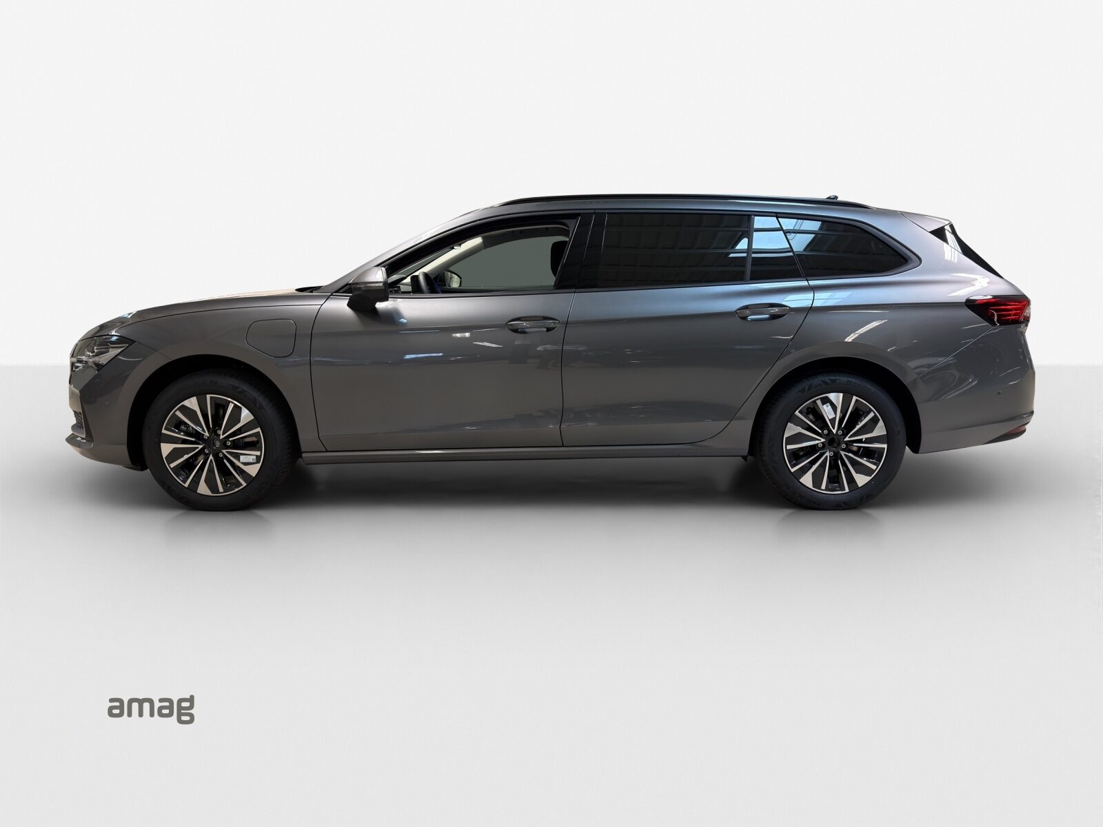 SKODA Superb iV Selection, Hybride Intégral Essence/Électricité, Occasion / Utilisé, Automatique - 2
