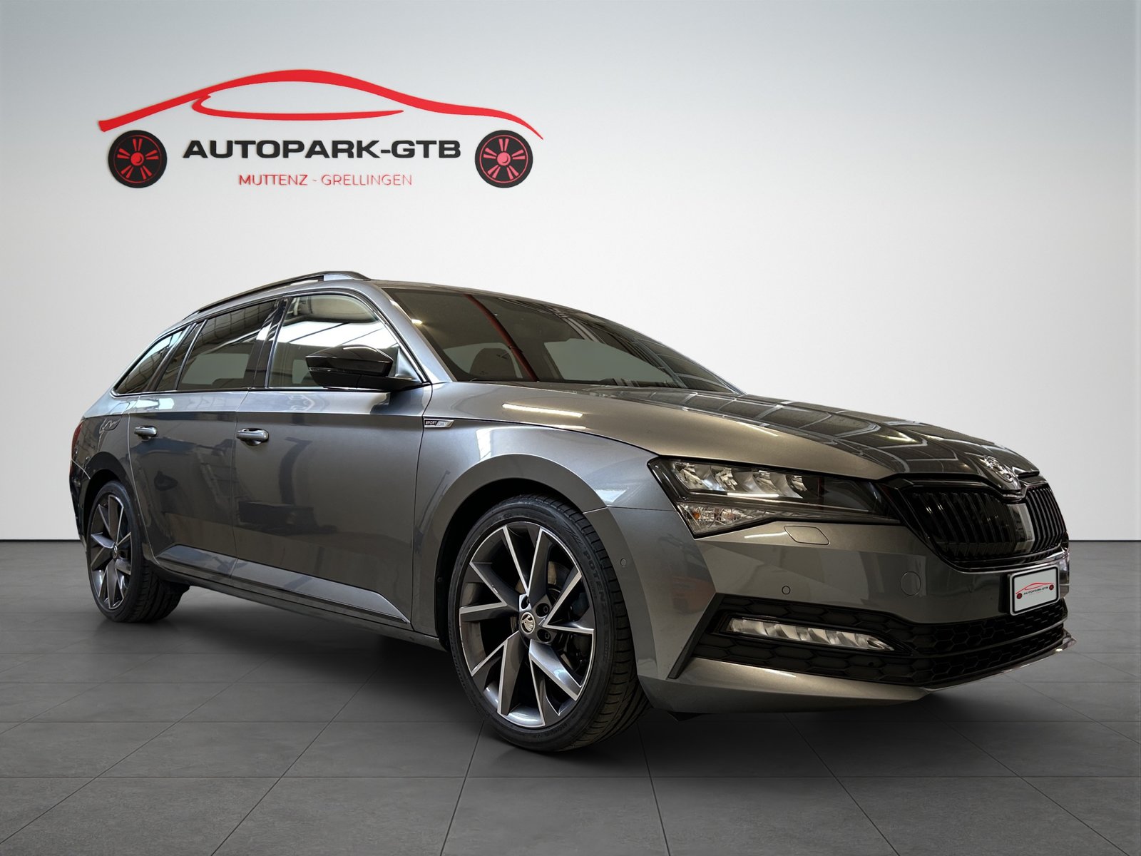 SKODA Superb Combi 2.0 TDi SportLine Light 4x4 DSG, Diesel, Occasioni / Usate, Automatico - 2