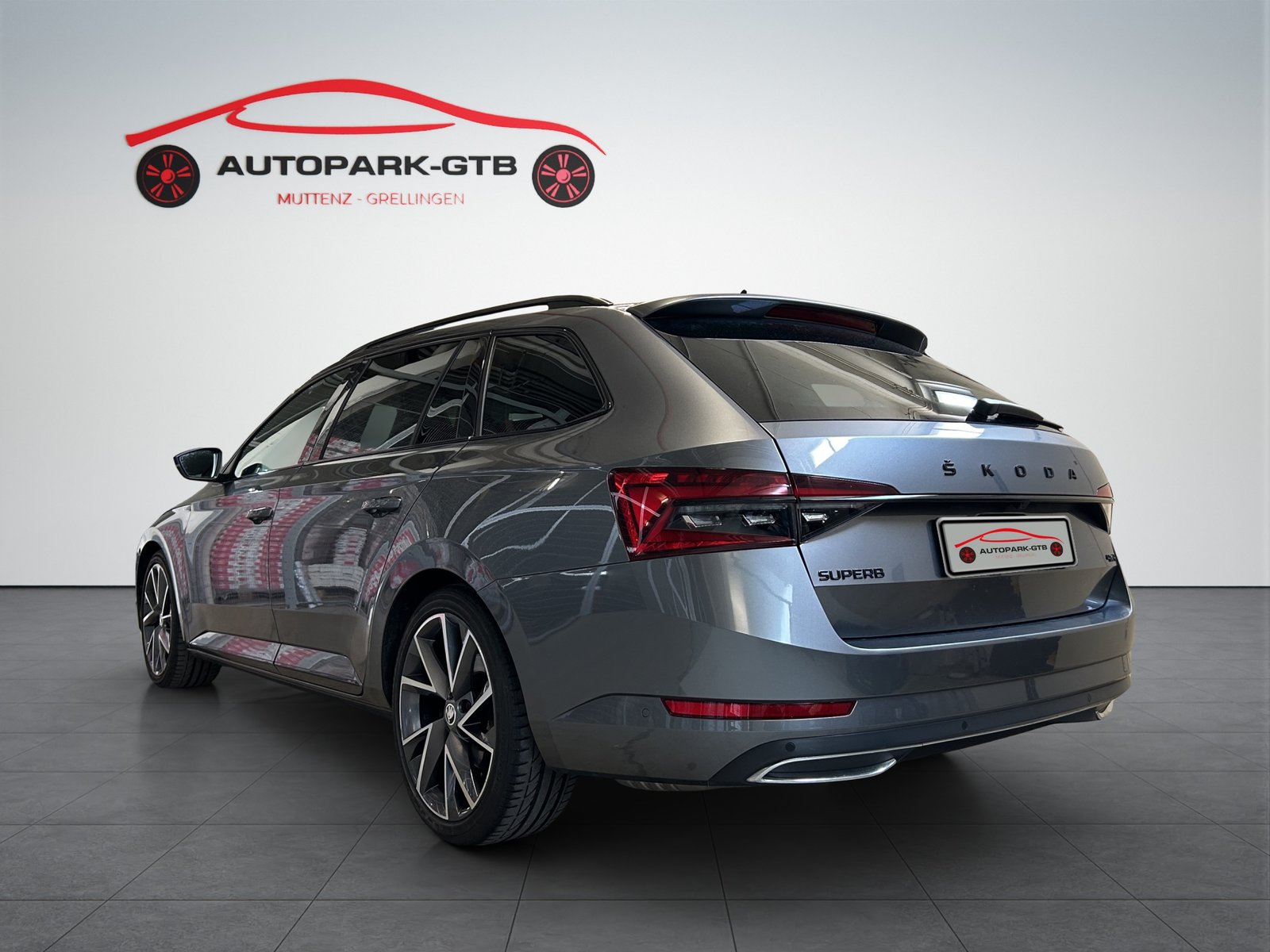 SKODA Superb Combi 2.0 TDi SportLine Light 4x4 DSG, Diesel, Occasioni / Usate, Automatico - 6
