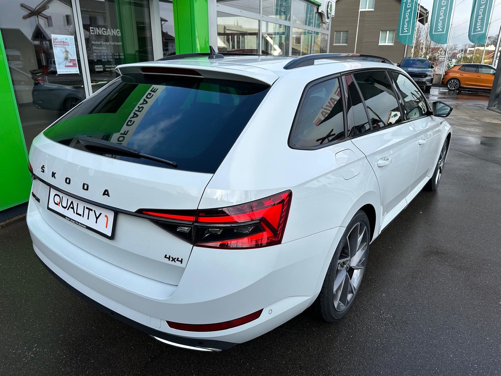 SKODA Superb Combi 2.0 TDi SportLine 4x4 DSG, Diesel, Occasion / Gebraucht, Automatik - 5