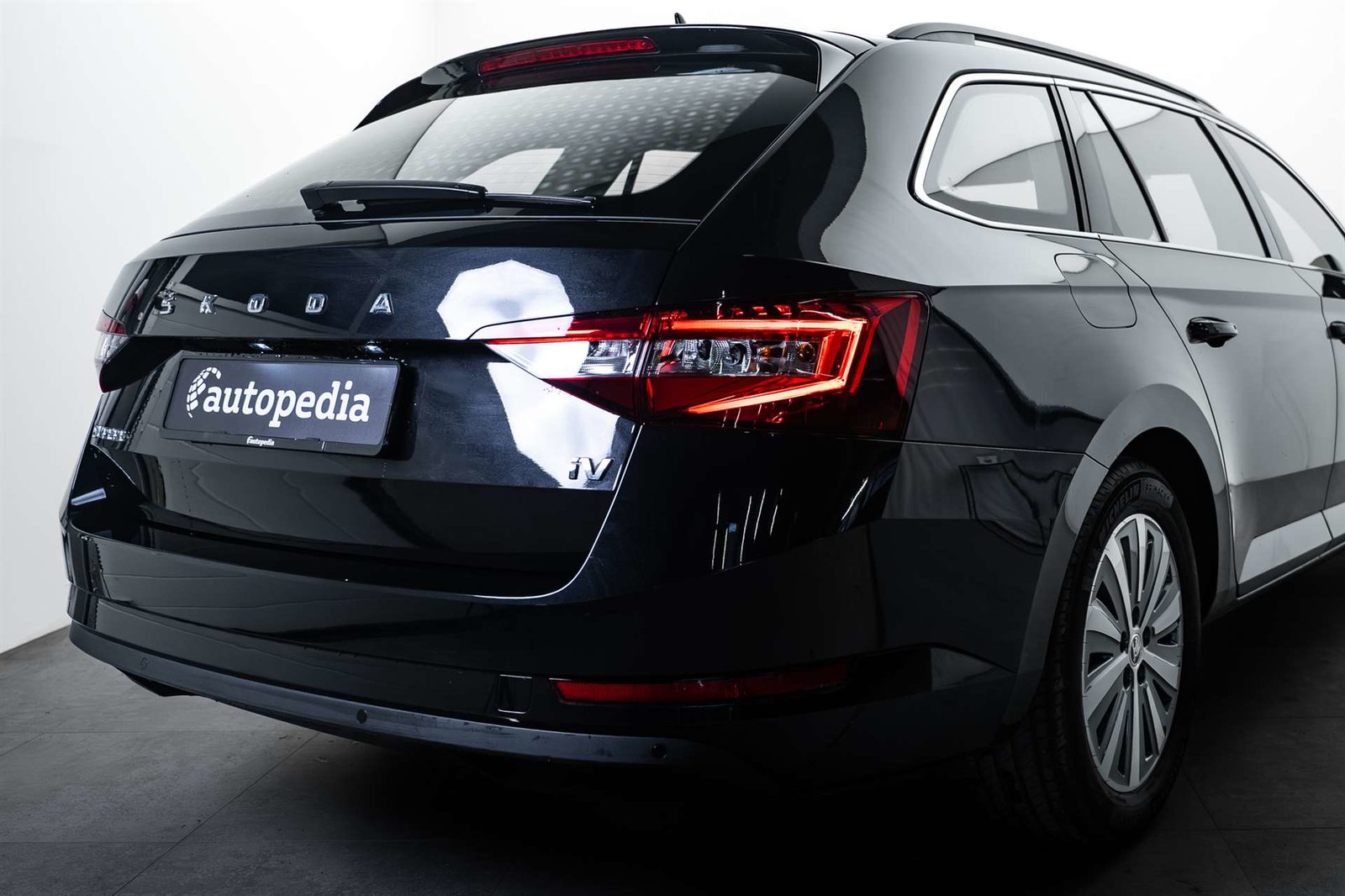 SKODA Superb 1.4 TSI Ambition PHEV DSC, Plug-in-Hybrid Benzina/Elettrica, Occasioni / Usate, Automatico - 4