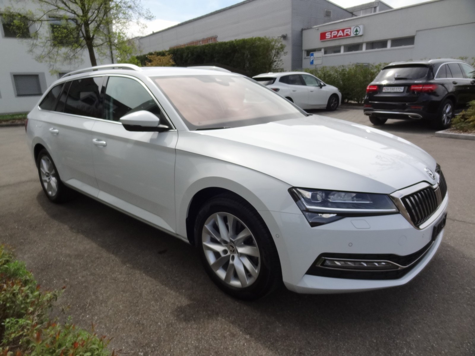 SKODA Superb Combi 2.0 TDi Style 4x4 DSG, Diesel, Occasion / Gebraucht, Automatik - 6