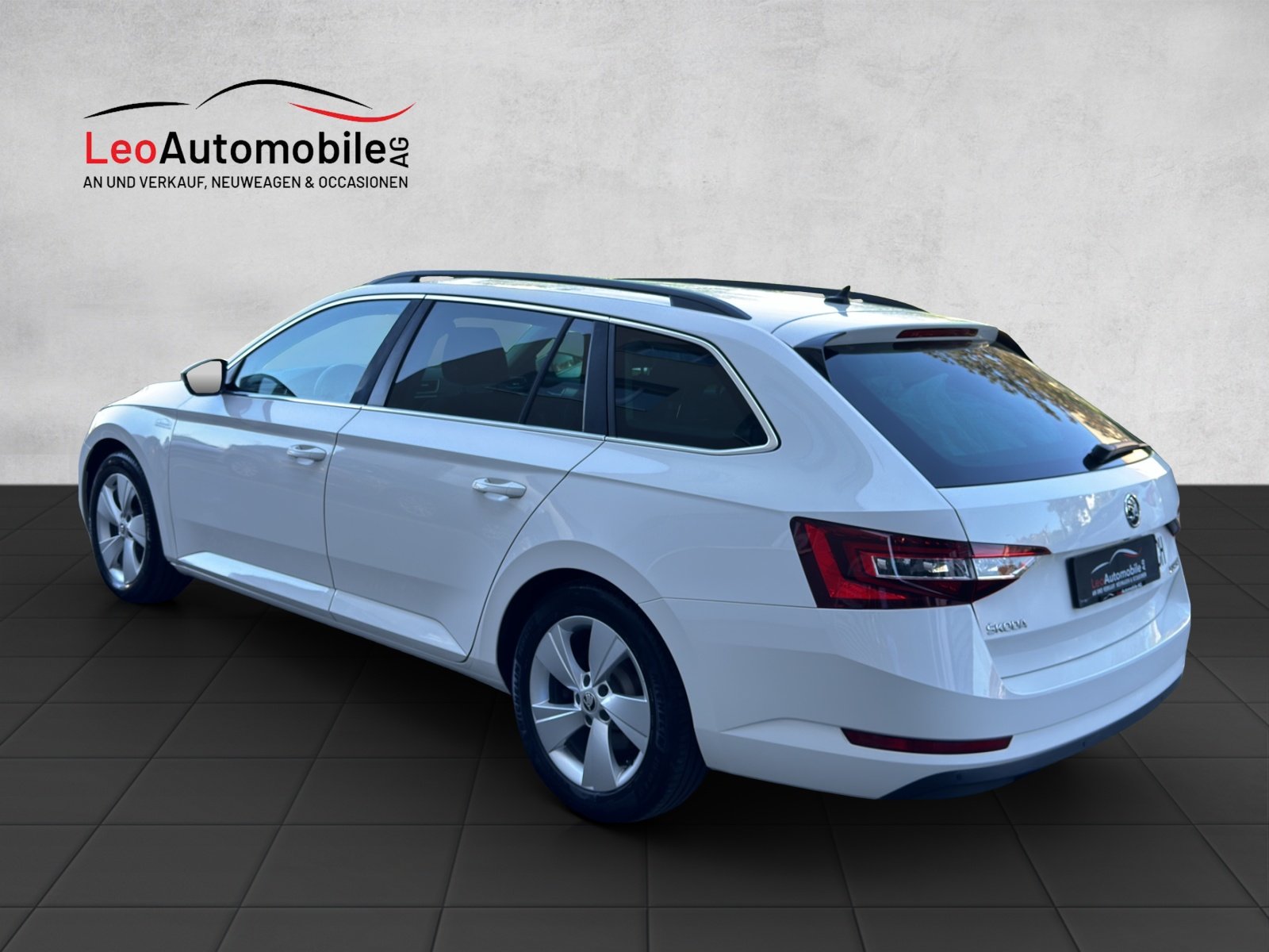 SKODA Superb Combi 2.0 TDi Ambition DSG, Diesel, Occasion / Utilisé, Automatique - 3