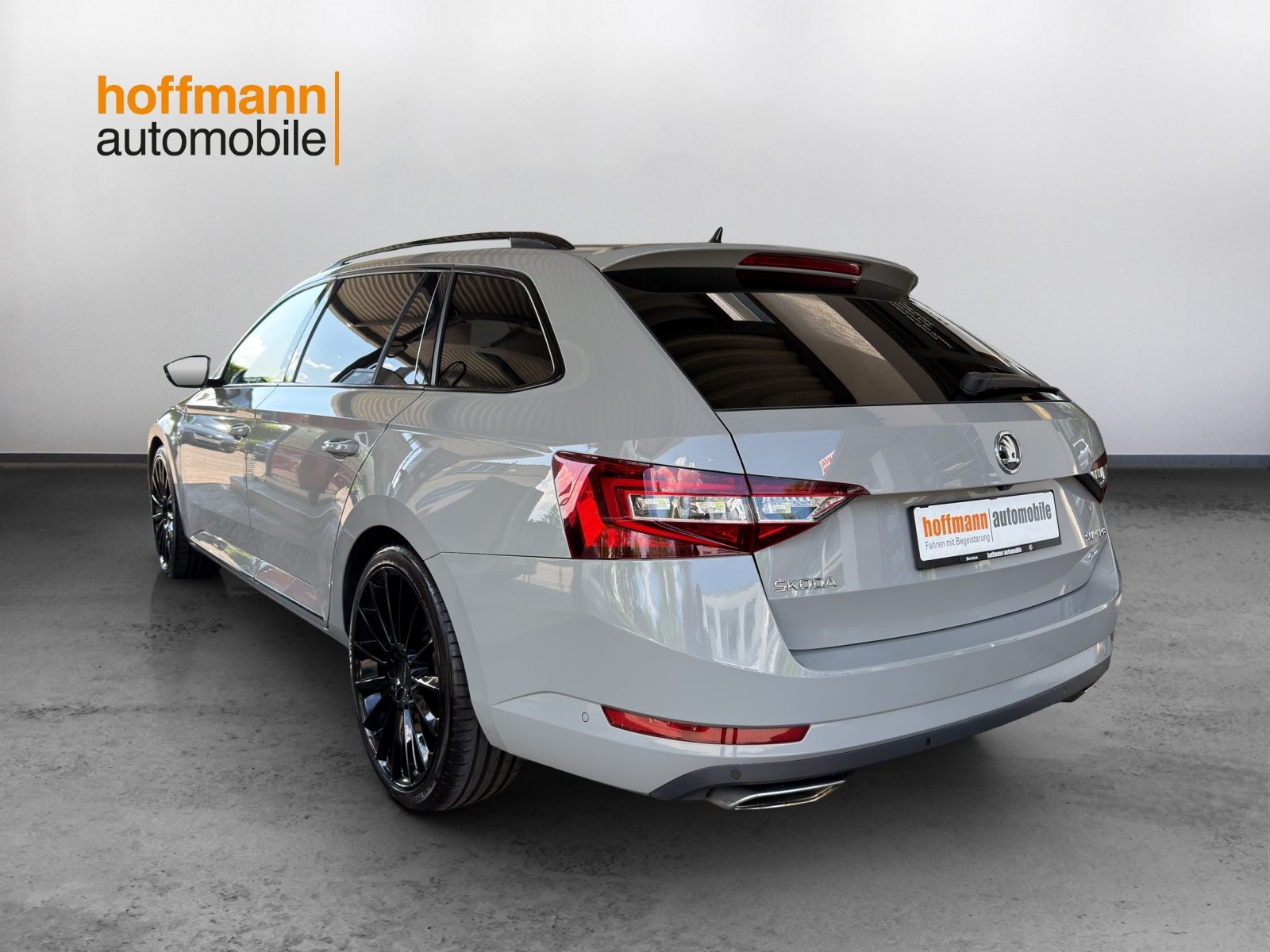 SKODA SUPERB COMBI SPORTLINE PLUS, Petrol, Second hand / Used, Automatic - 6