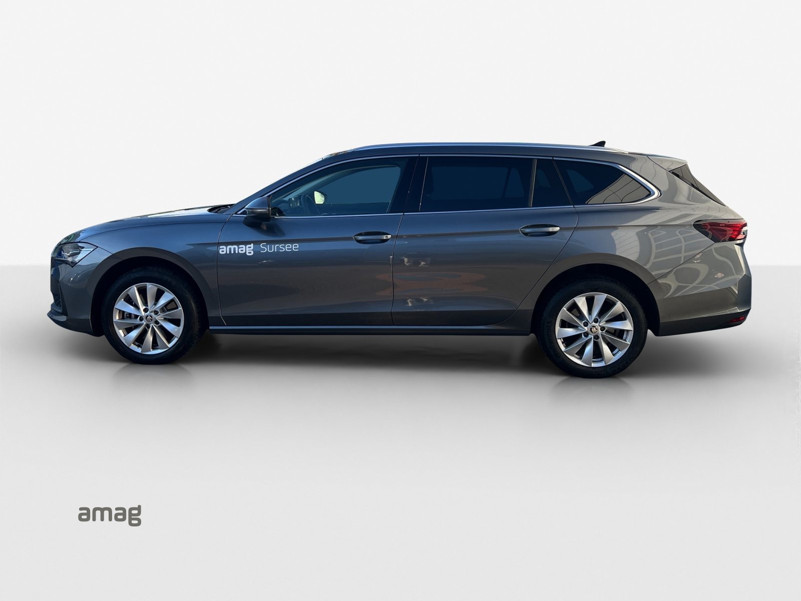 SKODA Superb Selection, Diesel, Second hand / Used, Automatic - 2