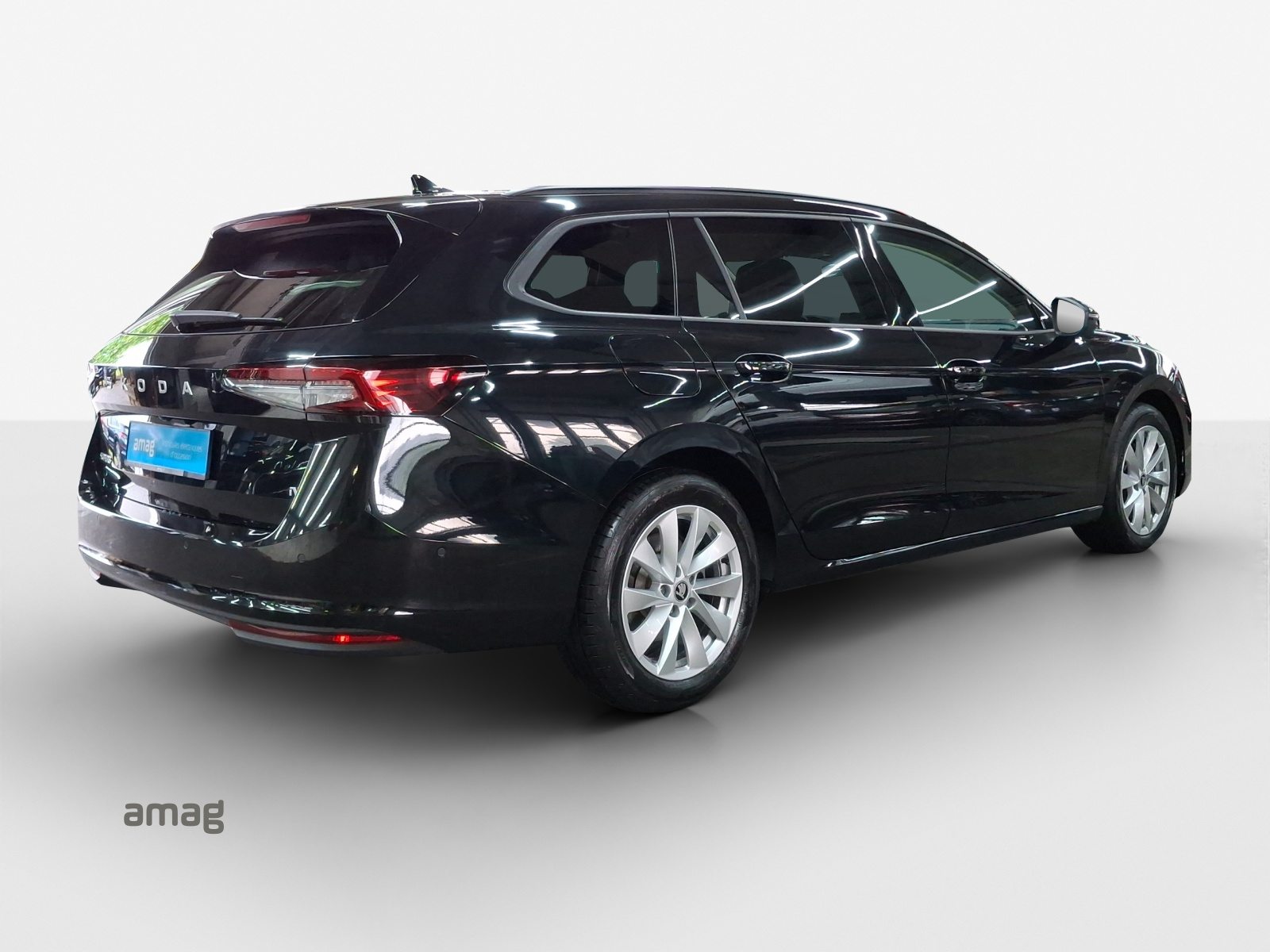 SKODA Superb iV Selection, Hybride Intégral Essence/Électricité, Occasion / Utilisé, Automatique - 6