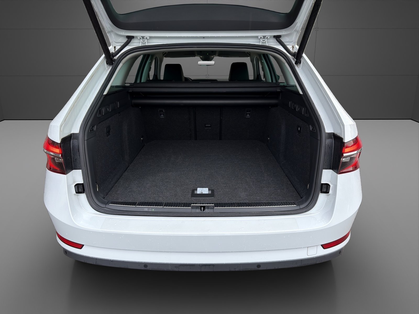 SKODA Superb Combi 2.0 TDi Style 4x4 DSG, Diesel, Occasioni / Usate, Automatico - 4