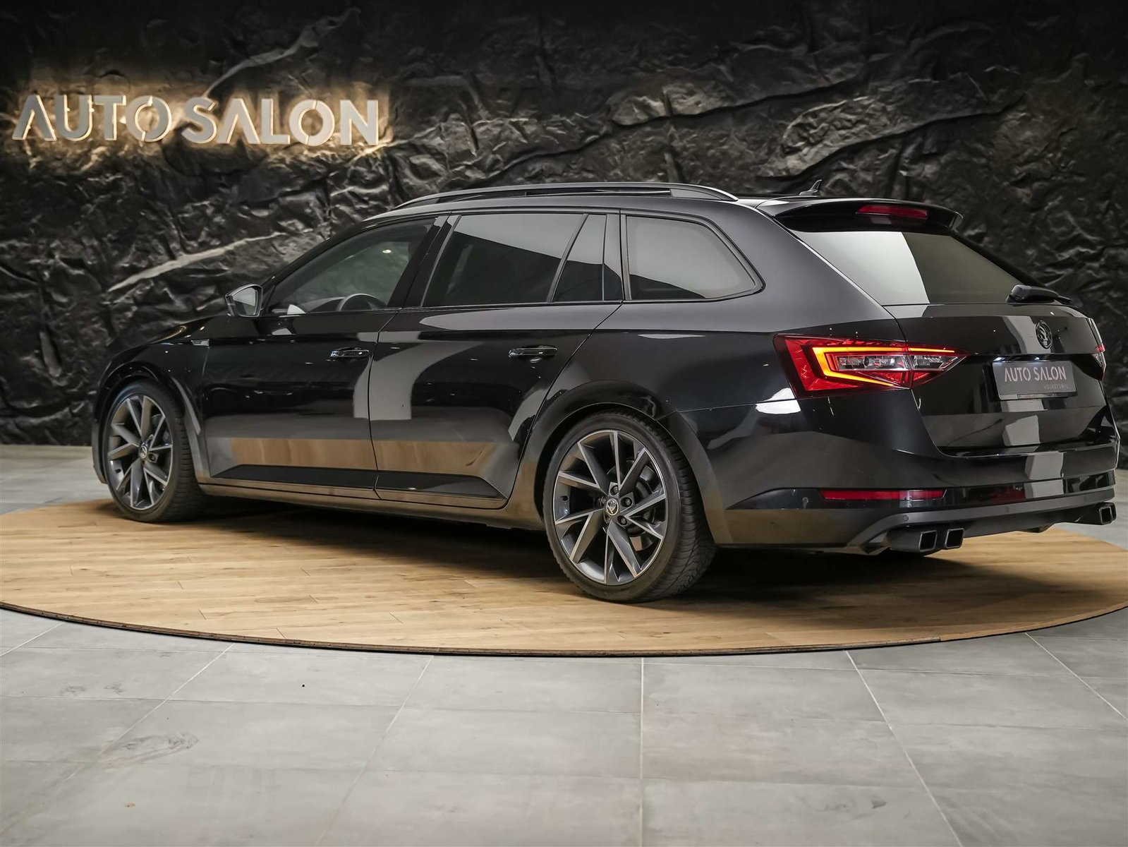 SKODA Superb Combi 2.0 TSI SportLine+ DSG 4x4 *CH-Auto*Panor, Benzin, Occasion / Gebraucht, Automatik - 4