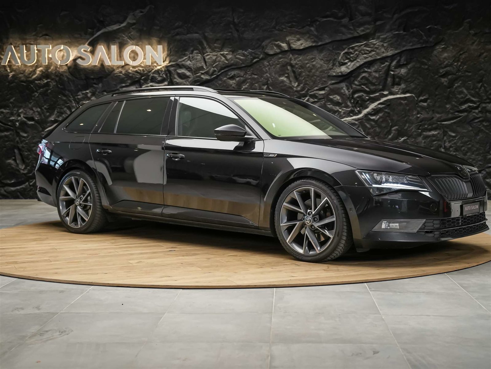 SKODA Superb Combi 2.0 TSI SportLine+ DSG 4x4 *CH-Auto*Panor, Benzin, Occasion / Gebraucht, Automatik - 7