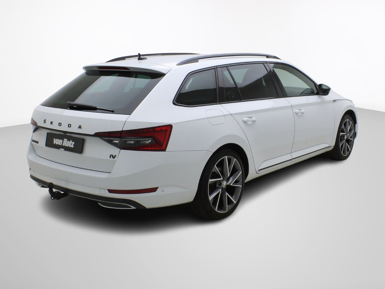 SKODA Superb Combi 1.4 TSI DSG PHEV Sport Line, Plug-in-Hybrid Petrol/Electric, Second hand / Used, Automatic - 5