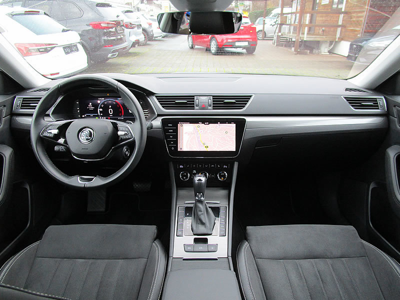 SKODA Superb Combi 2.0 TDi Style 4x4 DSG, Diesel, Occasion / Gebraucht, Automatik - 3