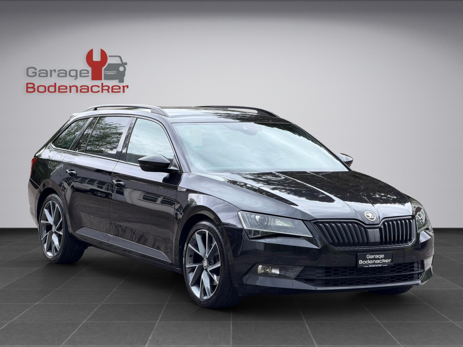 SKODA Superb Combi 2.0 TDi SportLine+ 4x4 DSG, Diesel, Occasion / Gebraucht, Automatik - 7