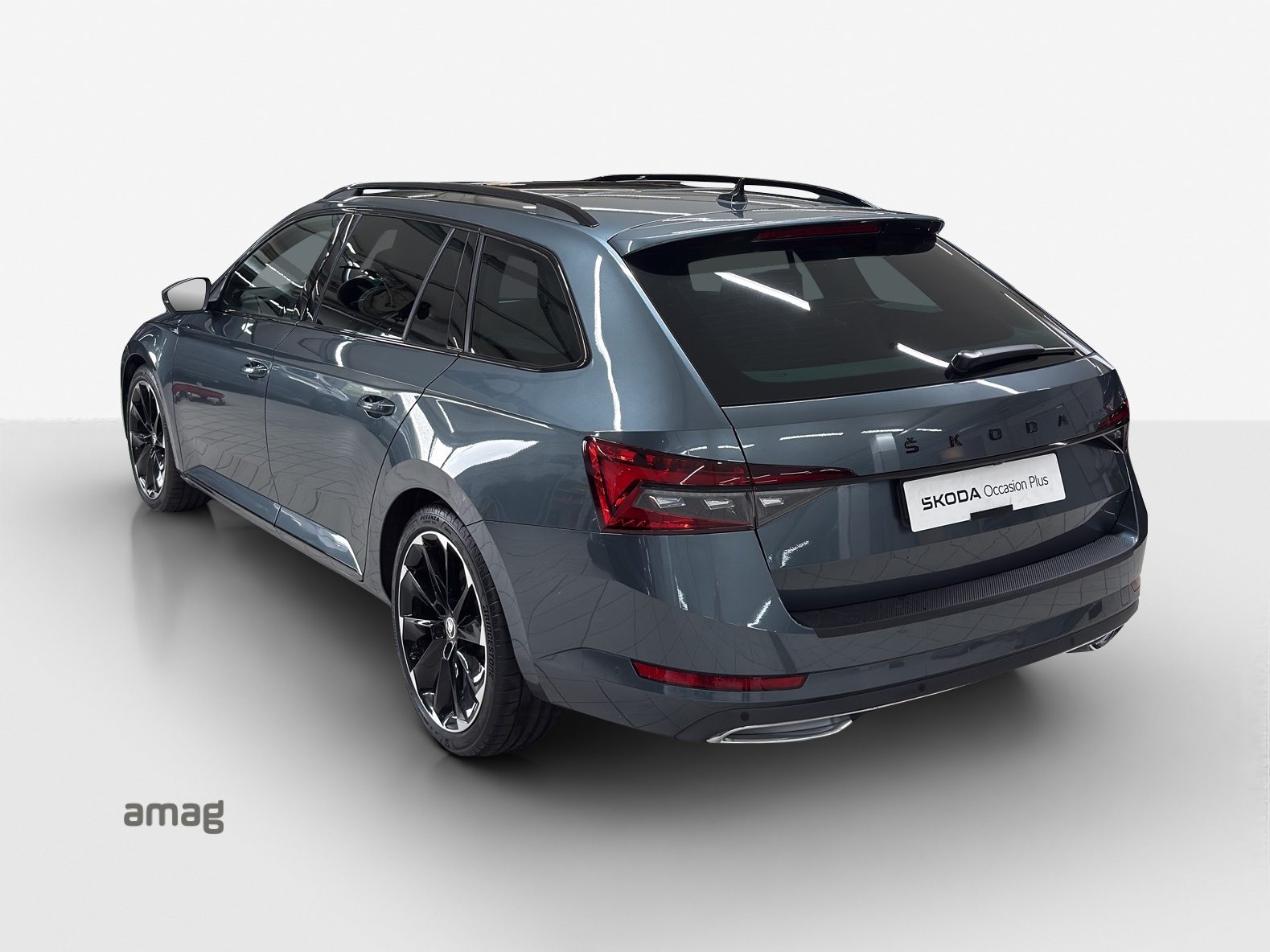 SKODA SUPERB Sportline, Diesel, Second hand / Used, Automatic - 3